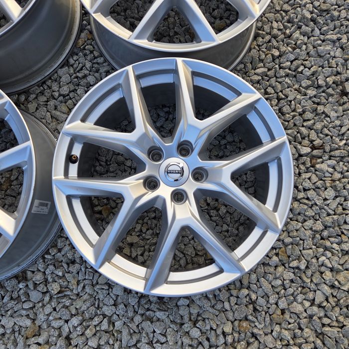 Oryginalne felgi Volvo 18 5x108 XC60,XC90 V60 V90 V70 V40,S60,S90