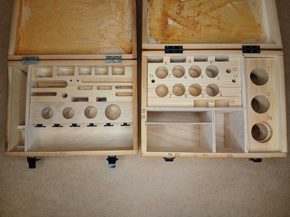 Ящики від ЗІП різних мікроскопів