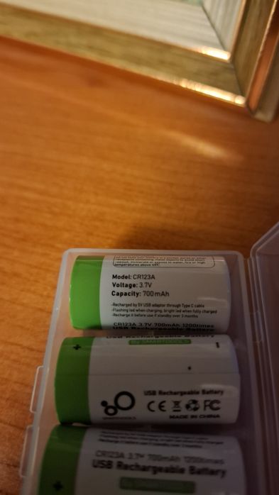 Pilhas recarregáveis  cr123a