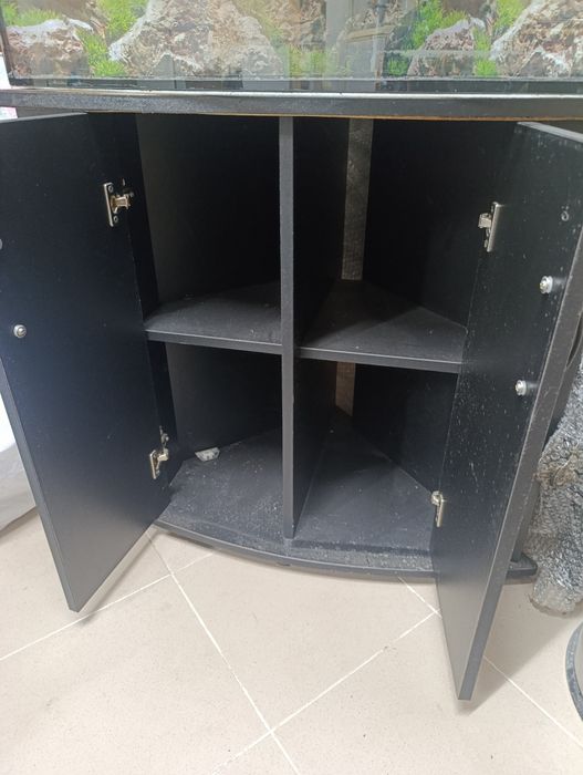 Акваріум кутовий з тумбочкою 2х дверна з 4 ячейками