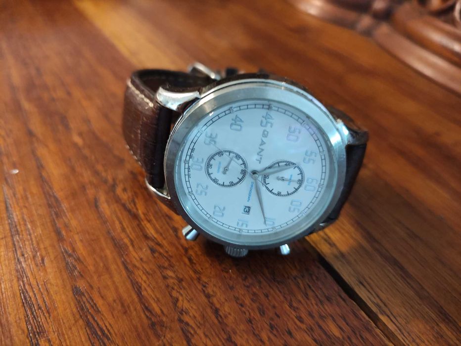 Relógio gant prateado