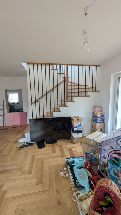Schody drewniane balustrady
