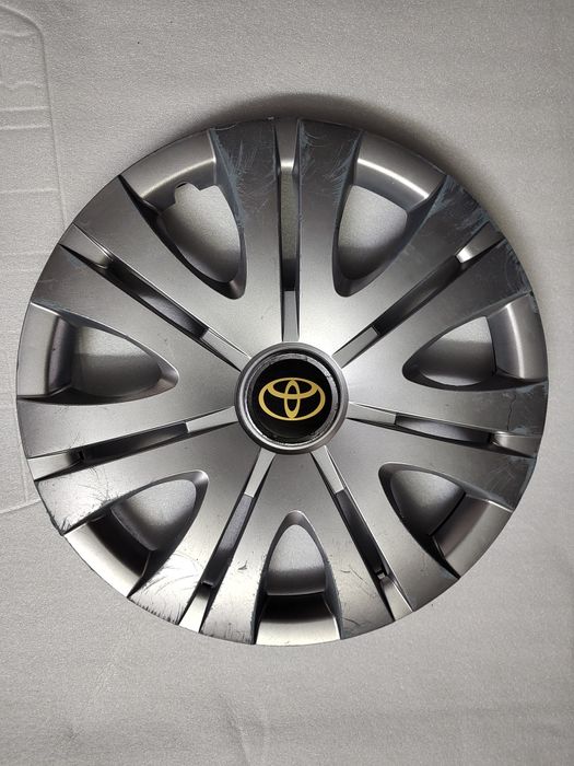 Колісні ковпачки Toyota R16 Original