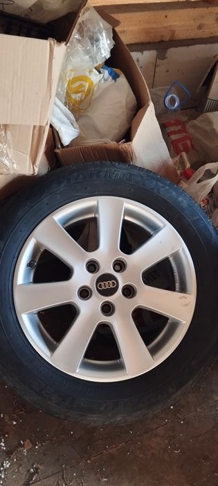 Диски в зборі, з літньою гумою