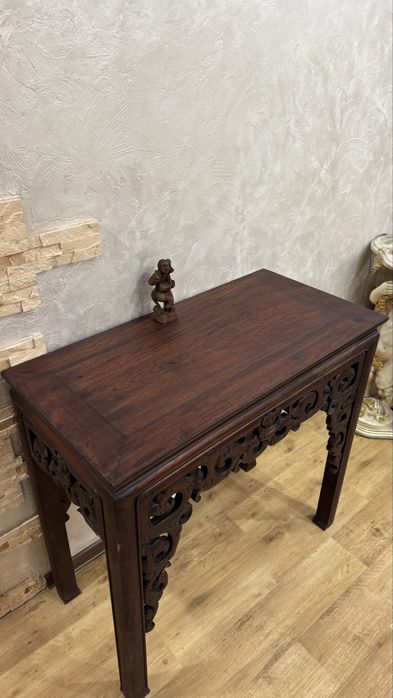 Консоль „Шінуазрі“ Франція