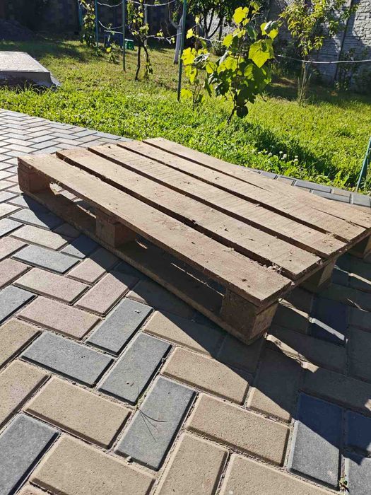Продам піддони дерев'яні б/у Європіддони
