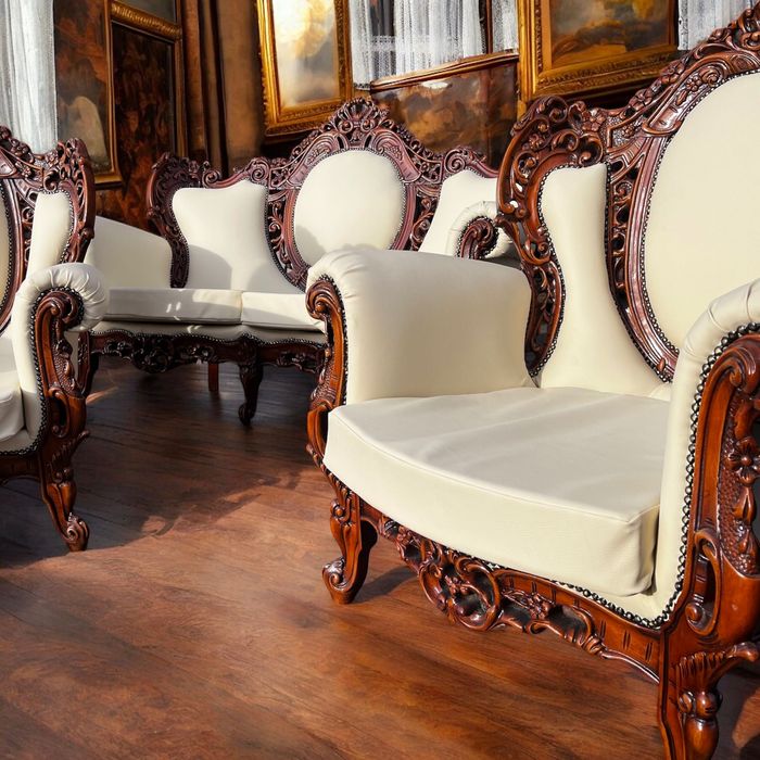 Mocno Rzeźbiona Sofa i 2 fotele w Stylu Włoskim