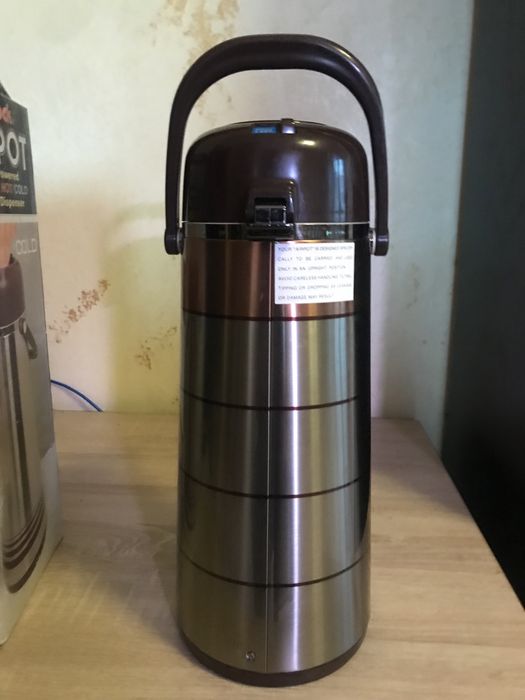 Термос помпа. Air Pot