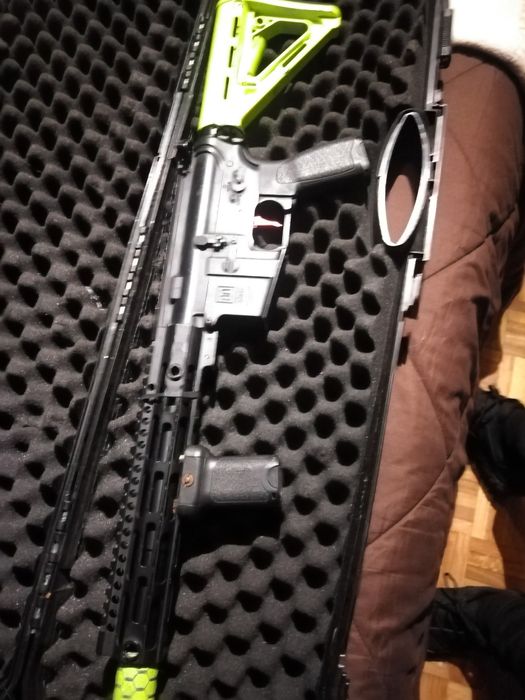 Replica de Airsoft com upgrades