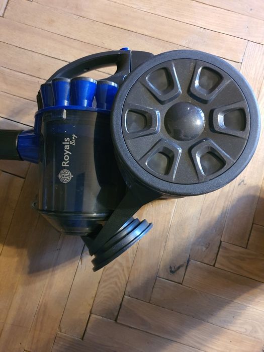Продам пылесос Royals Berg GD-1605