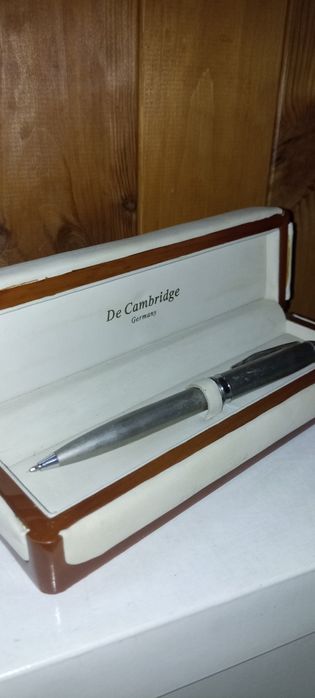 Ручка De Cambridge Germany в красивом дорогом футляре из дерева с ткан