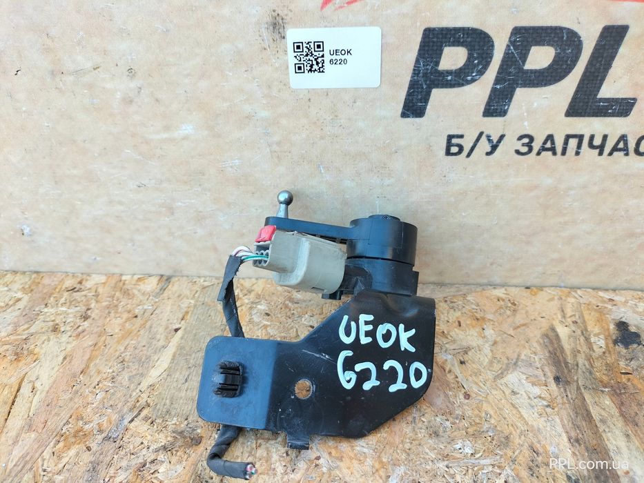 Jeep Wrangler 18- датчик уровня фар положения кузова перед 68295927AB