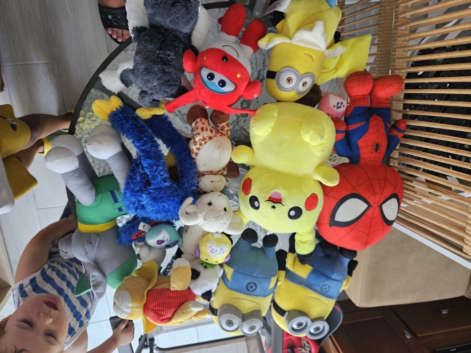 Varios peluches novos