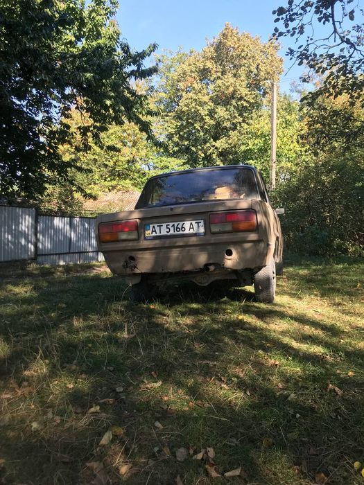 продається ваз 2105