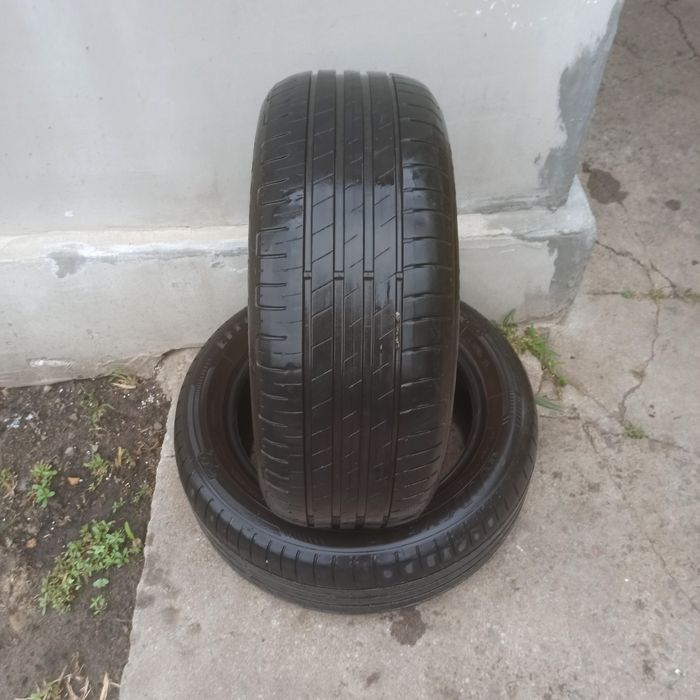 Резина летняя Goodyear 205/55/16  
Состояние отличное 
Без латок и