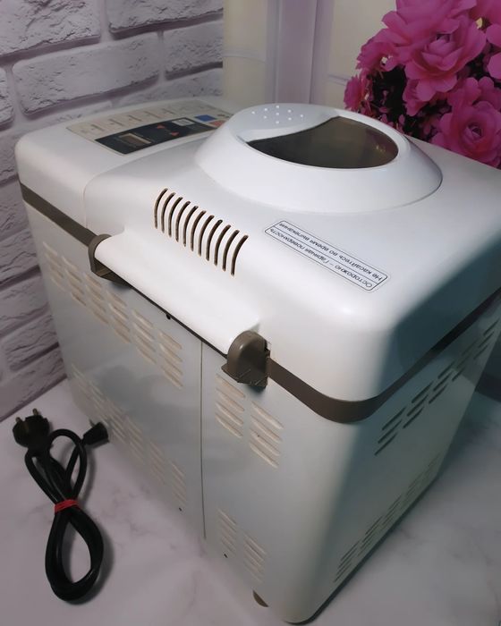 Хлібопіч LG HB-202CE