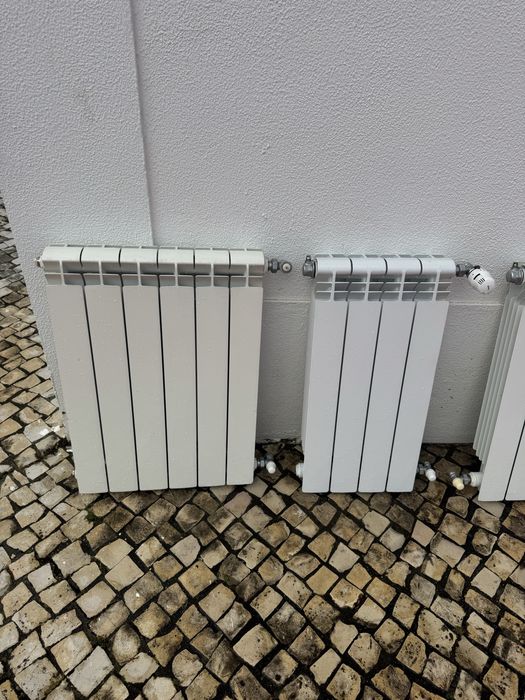 Radiadores a água em optimo estado 60cm entre eixos