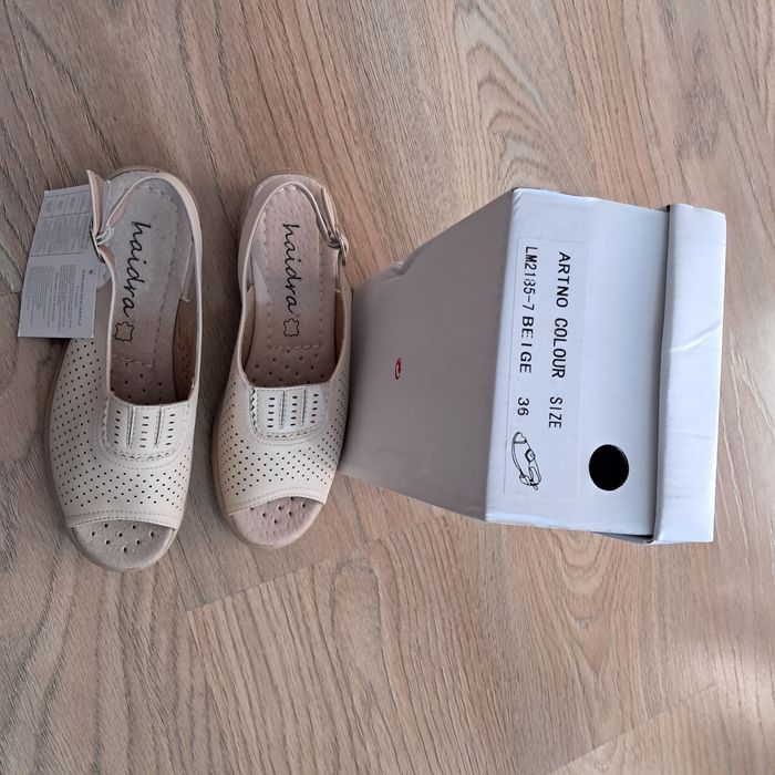 Buty damskie rozm.36 beżowe