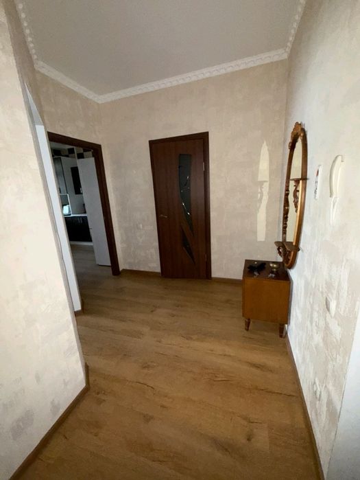 Садовий, продам простору 1но кім.квартиру, АО, середній поверх