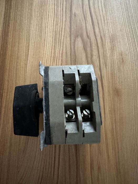 Włącznik do maszyn