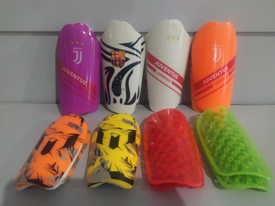 Щитки гетры перчатки футбольные детские щитки футбол