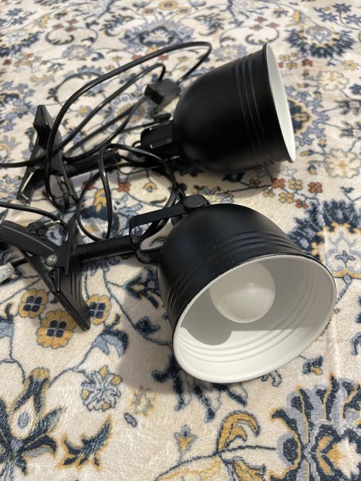 Лампи на прищепках разом з лампочками