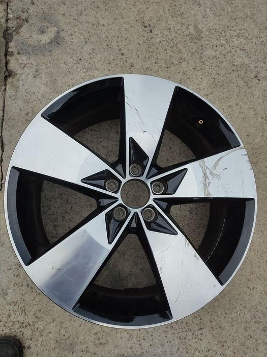 Диск легкосплавний Volvo XC40