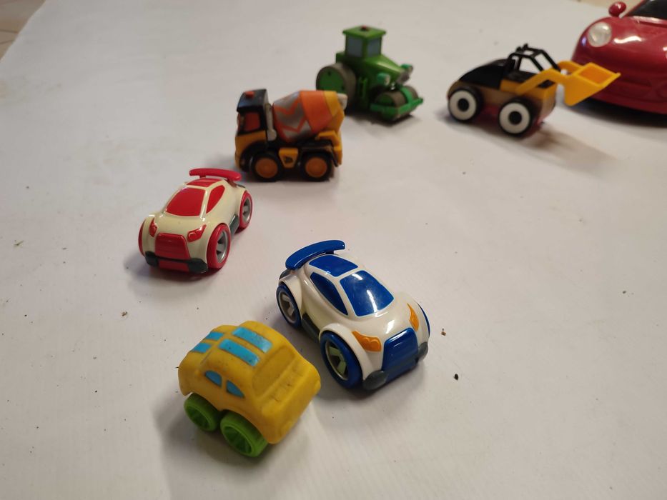 Zestaw samochodzików do piaskownicy
