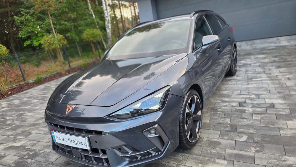 Cupra Leon Sportstourer Dynamic Design Salon Polska Pierwszy Własciciel Fotele KUBELKI Piekna