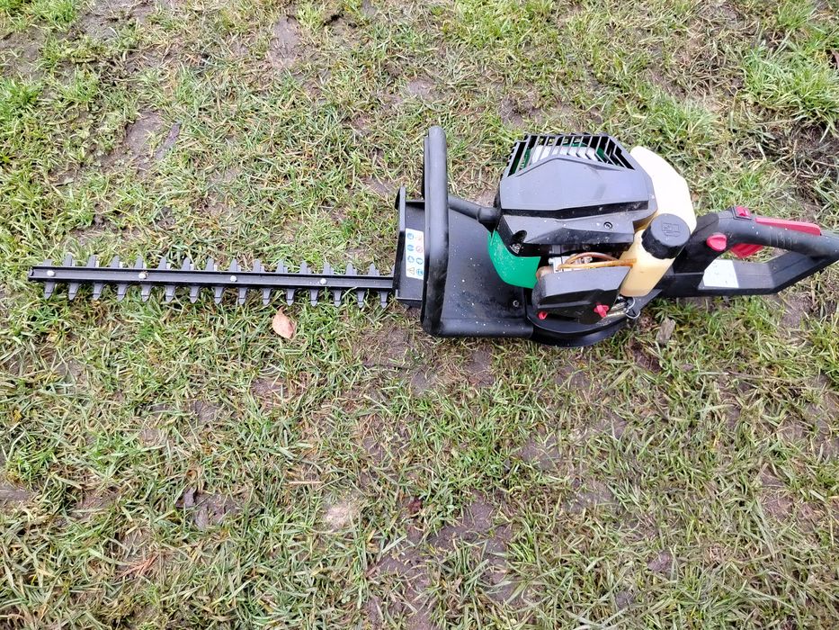 Nożyce spalinowe CMI do żywopłotu