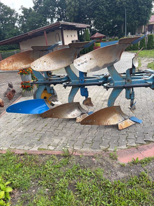 pług OVERUM 3 skibowy obrotowy