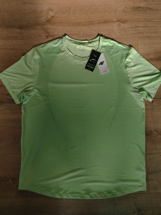 Koszulka 4f XXL Nowa