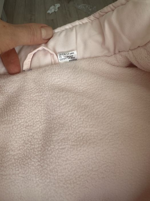 Куртка дівчинка.