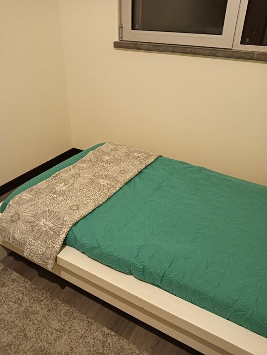 Cama de solteiro + colchão