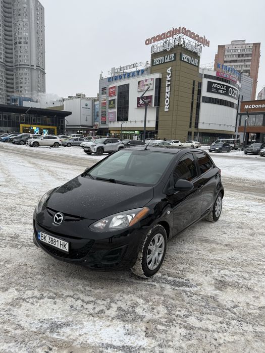 Мазда 2 автомат 2011 Mazda 2