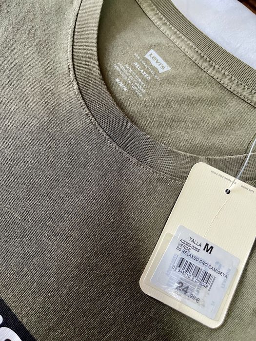 tshirt levis com etiqueta