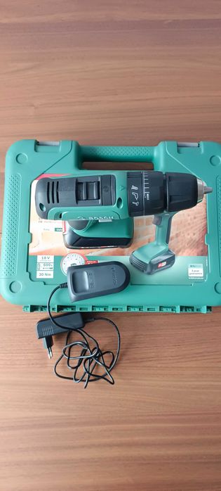 Bosch UniversalImpact 18V: aku 1.5Ah, ładowarka, pudełko, instrukcja