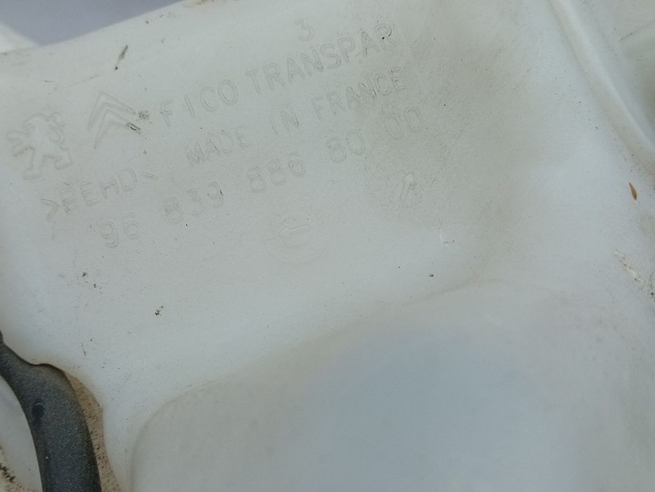 Reservatório / depósito água limpa vidros PEUGEOT 208