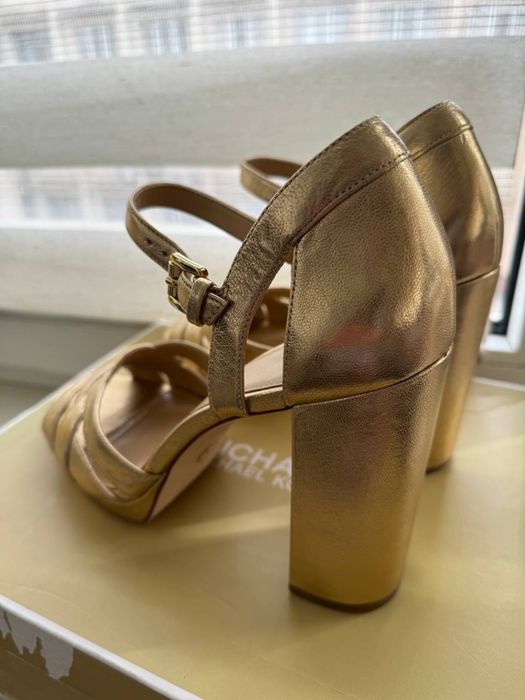 Босоножки Michael Kors