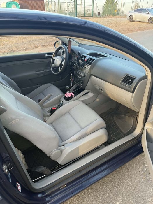 Golf 5 1.4 benzyna + gaz 2004r