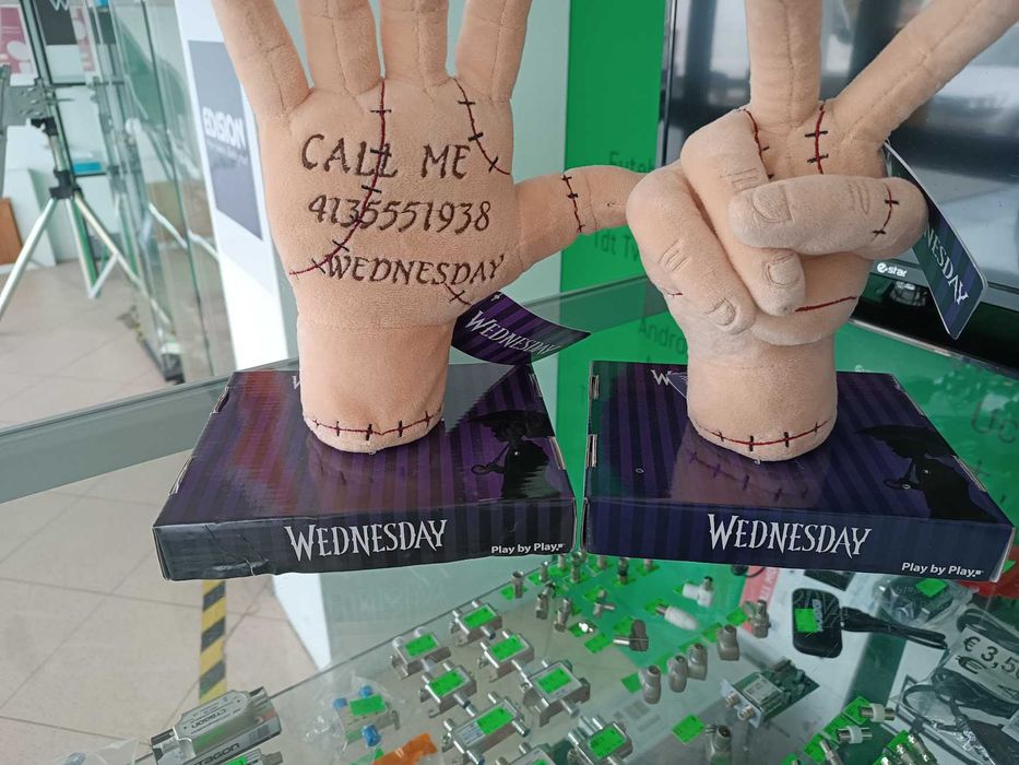 MEGA PROMO:Peluches Wednesday The Thing 25cm