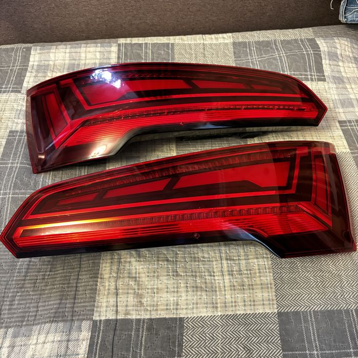 Європа задні ліхтарі Audi q5 80A rest 2020+ matrix задние фонари жовті