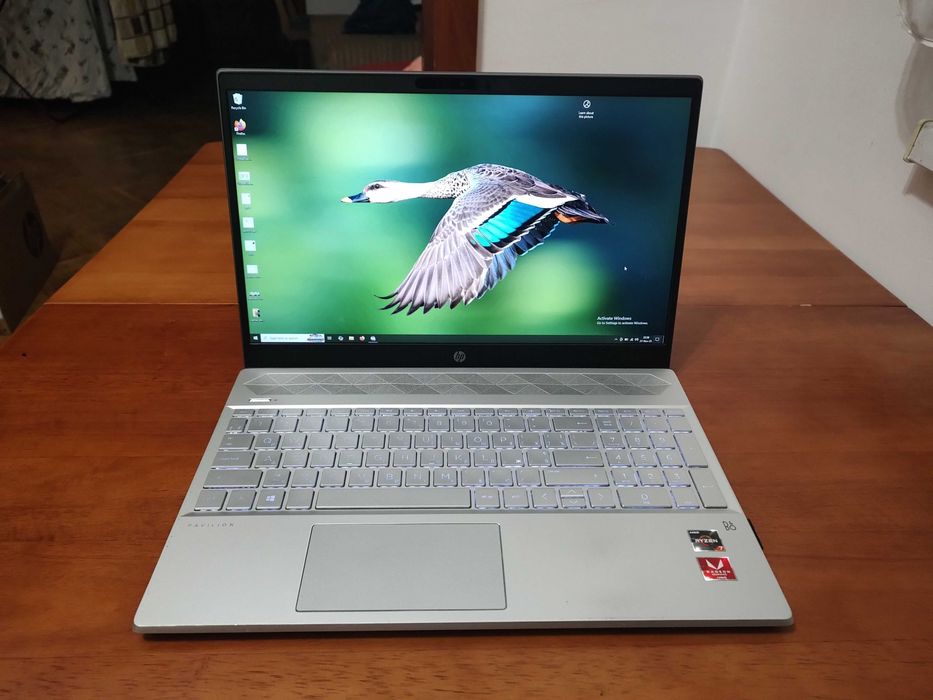 HP Pavilion 15" FHD (Ryzen7 3700U/16/250/Vega10)