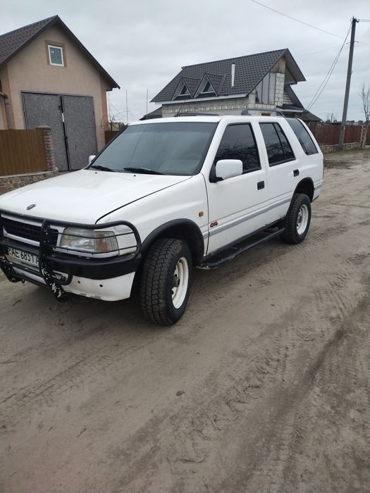 Опель Фронтера а 2.3