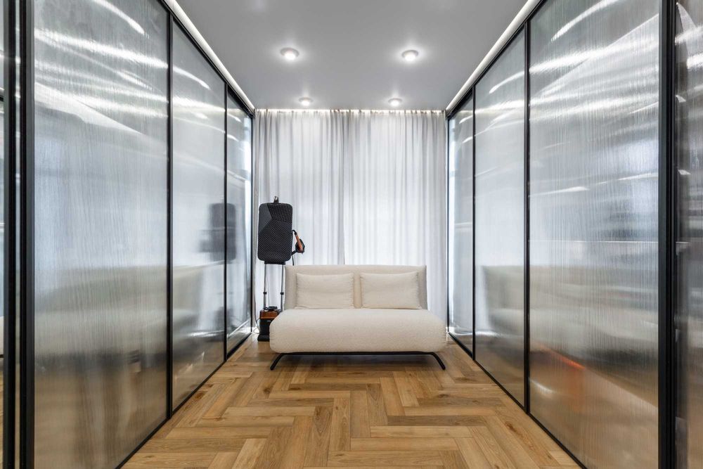 Крайній будинок черги! З оздобленням, ділянкою, меблями та технікою!