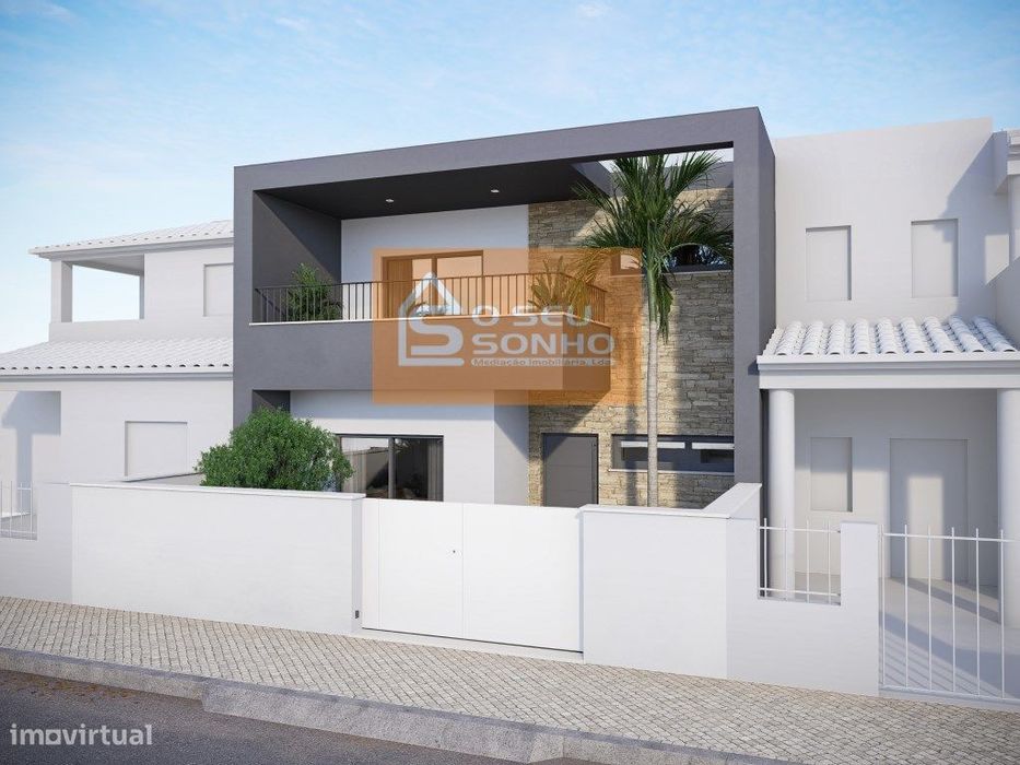 Lote com Projeto Aprovado para Moradia T4 no Centro de São Brás de ...