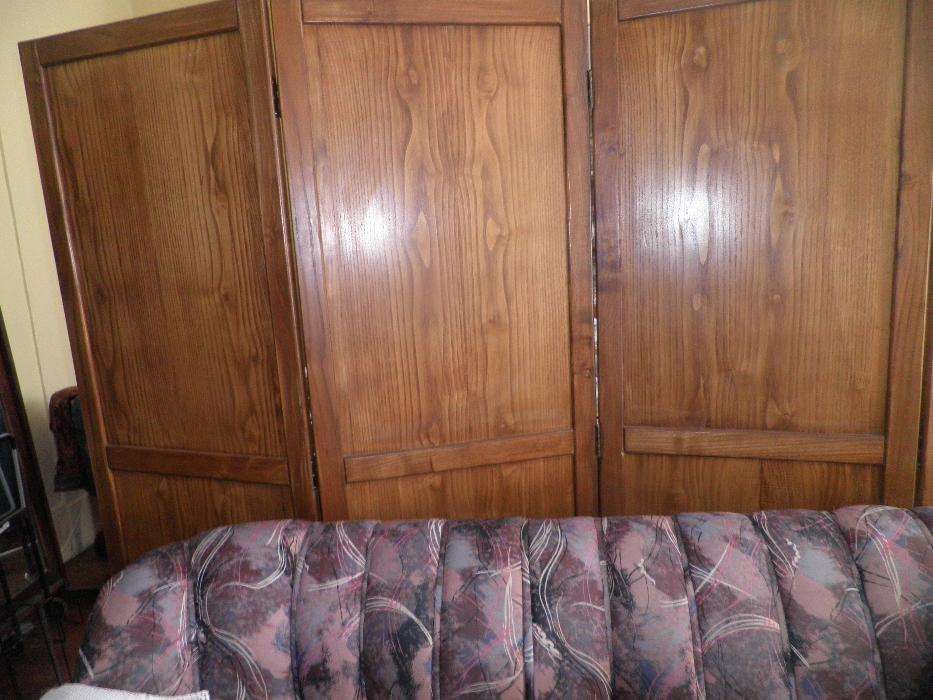 Biombo em madeira maciça