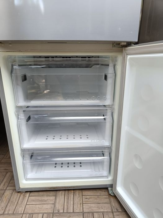 Lodówka No Frost firmy Samsung, możliwość dowozu
