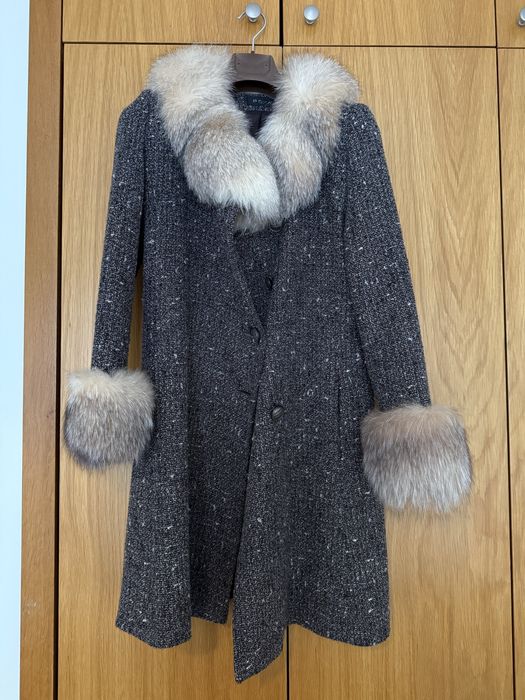 Casaco de Mulher com Gola e Punhos em Pelo de Raposa – Tamanho 40/L