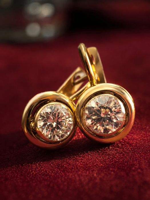 Золотые серьги  ссср с бриллиантами 0.80 ct 583 Якутские бриллианты